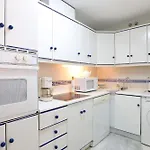 Beachfront - Dona Sofia Апартаменти *