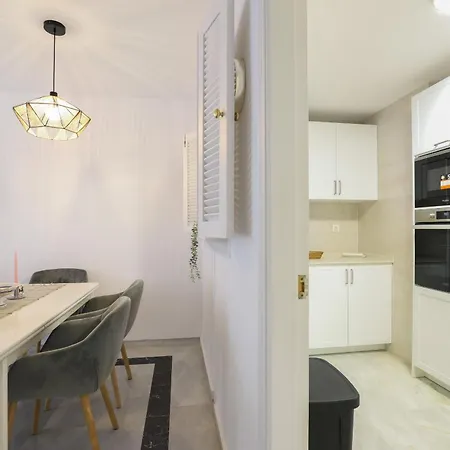 公寓 Beachfront - Dona Sofia 丰希罗拉