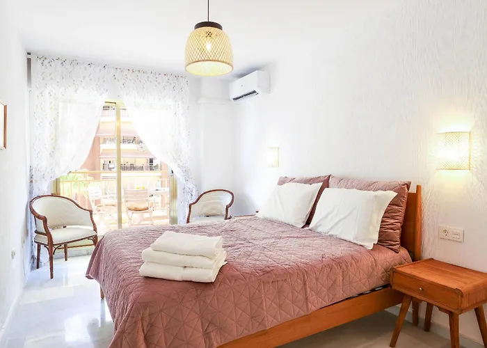 Beachfront - Dona Sofia Appartement